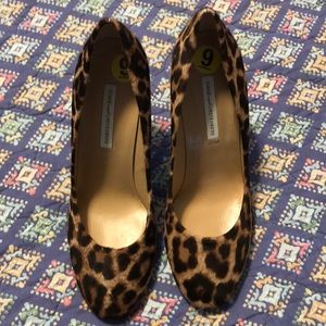 Diane Von Furstenberg leopard print pumps